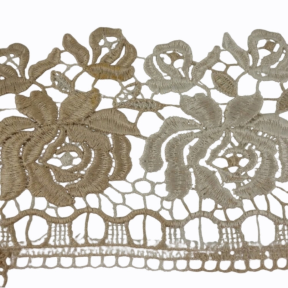 NEW Cream Beige Rose Lace Table or Dresser Runner - Picture 2 of 5